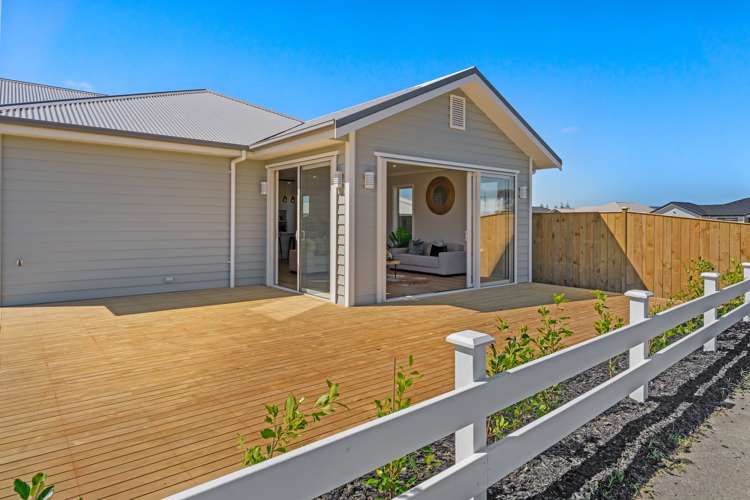 1 Koiora Road Clarks Beach_17