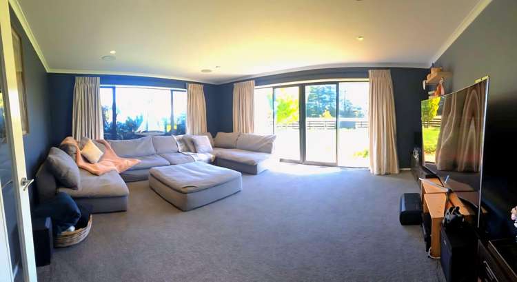 1227 Oxford Road Cust_3