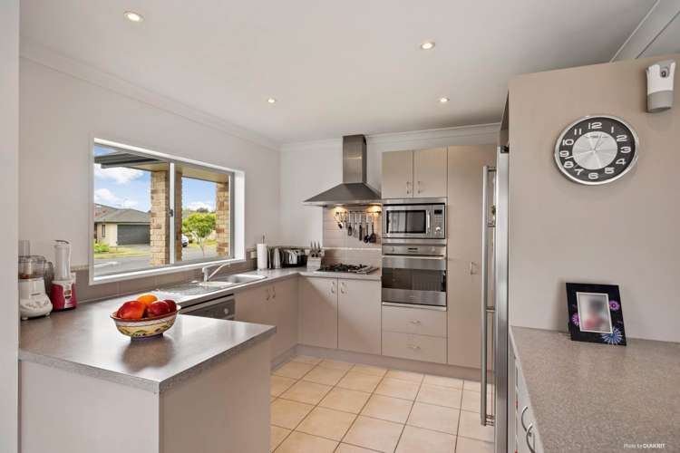 18 Andrusha Place Flat Bush_3