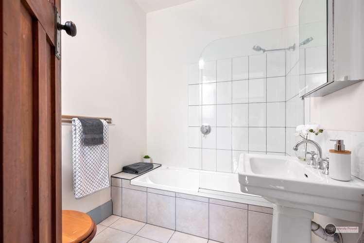 8 Britannia Street Petone_17