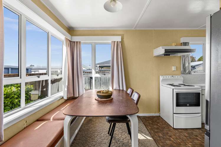 8 Barton Avenue Marewa_6