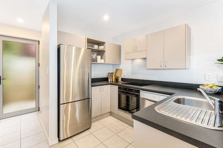 2A Hillary Street Tawa_5