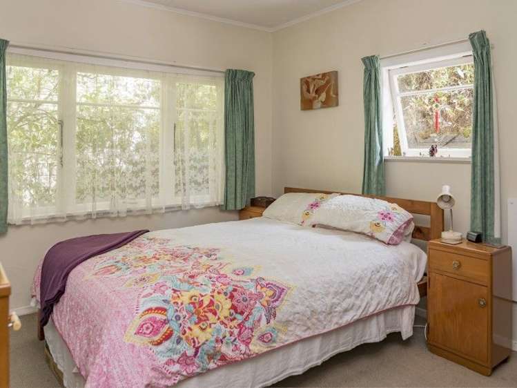 116 Murphy Street Toi Toi_10