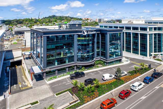 Striking green office space