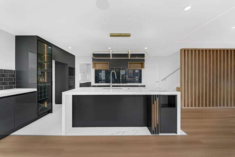 140 McQuoids Road Flat Bush_11