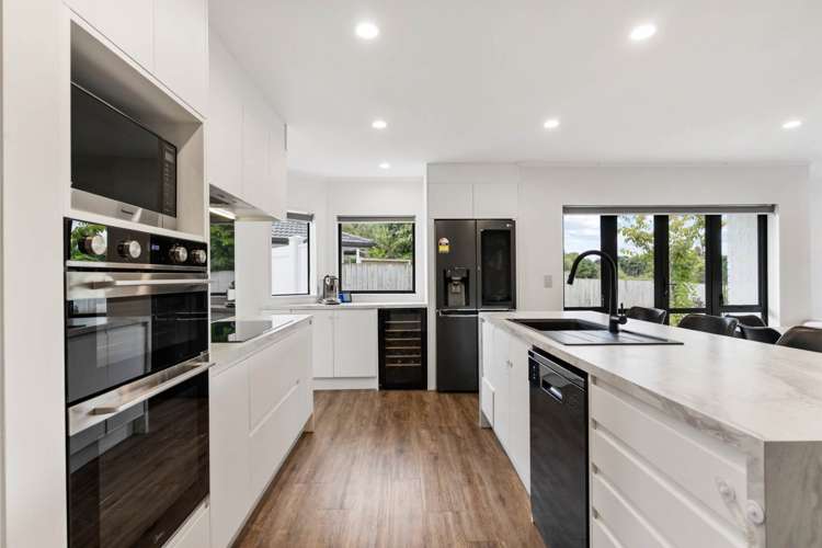 1162 East Coast Road Kaiaua_7