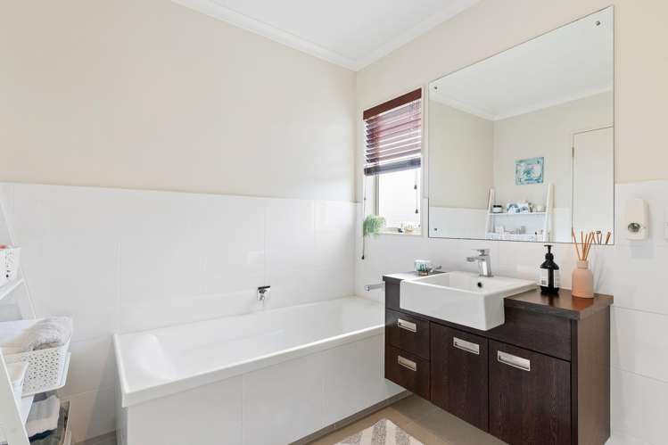 11 Amaretto Avenue Flat Bush_17