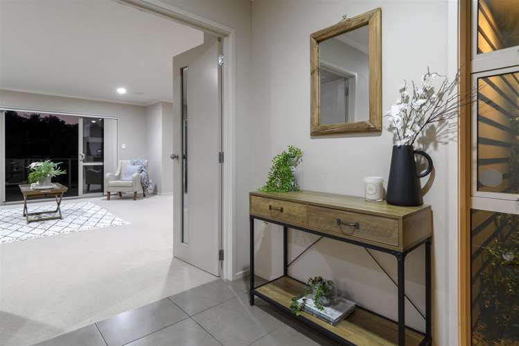 136 Waterside Drive Pyes Pa_14