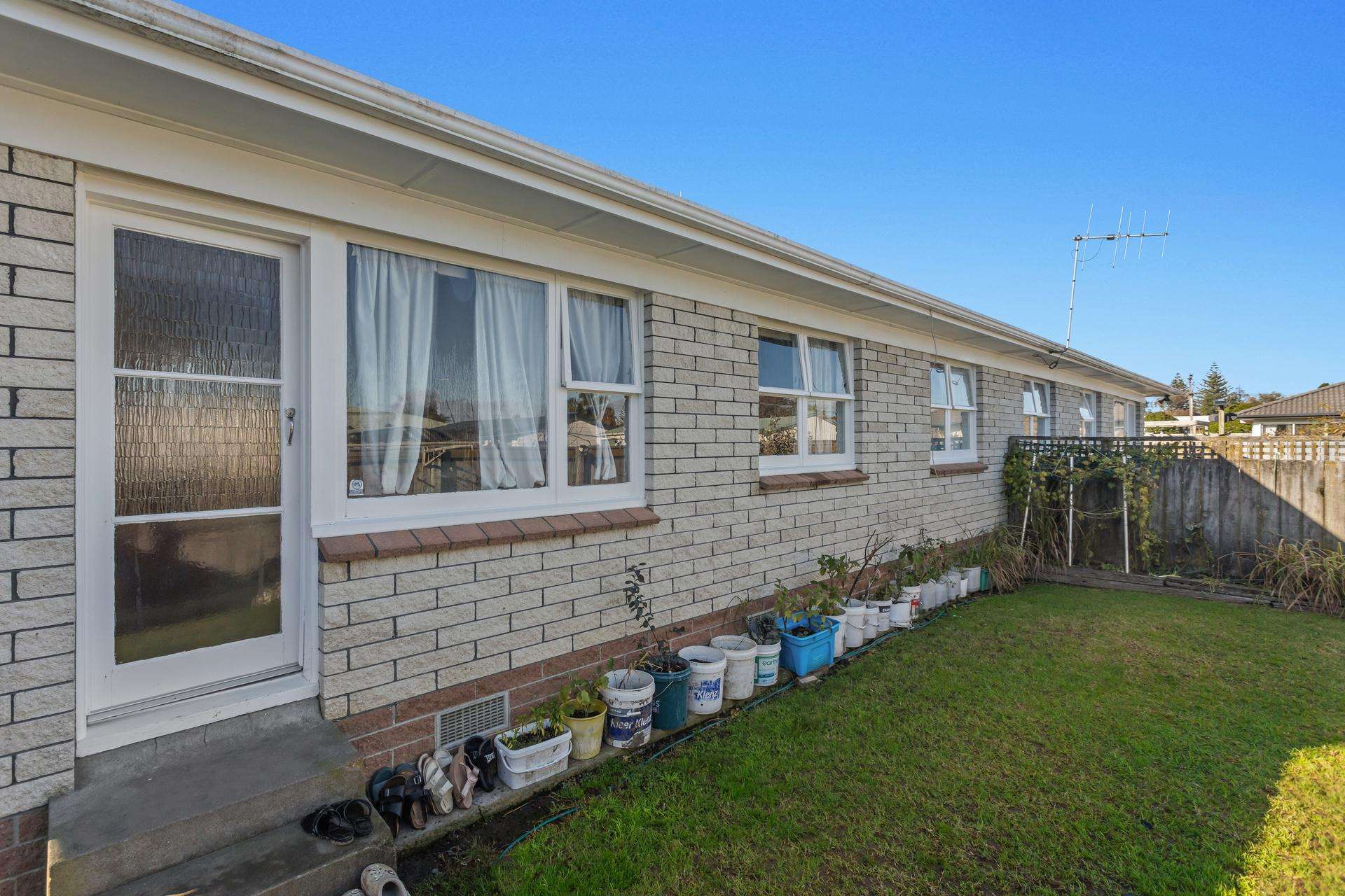 1 and 2/63 Henderson Street Whakatane_0