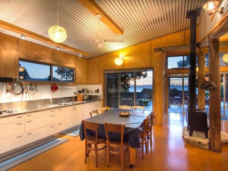 6 Peninsula Road Takaka_8