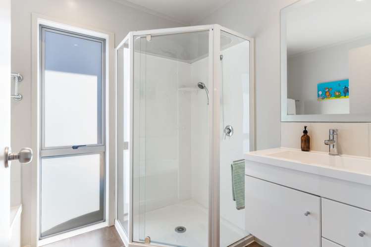 16C Sunnynook Road Sunnynook_15