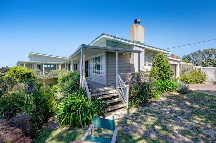 1266 Whangaparaoa Road Gulf Harbour_16