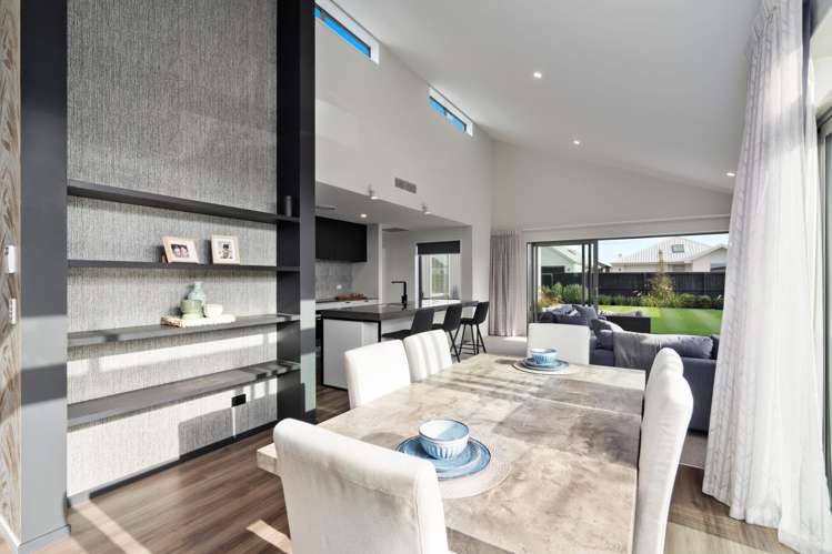 27 Finstock Way_1