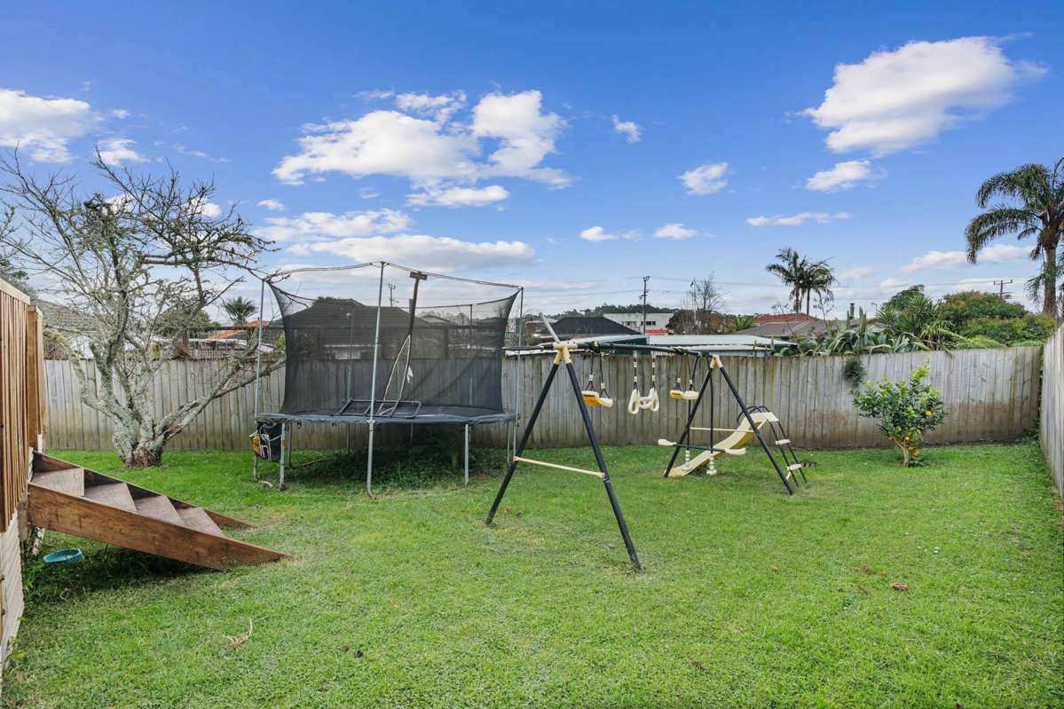 8A Parrs Cross Road_4