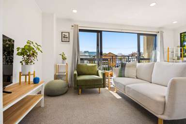 47/22 Normanby Road_2