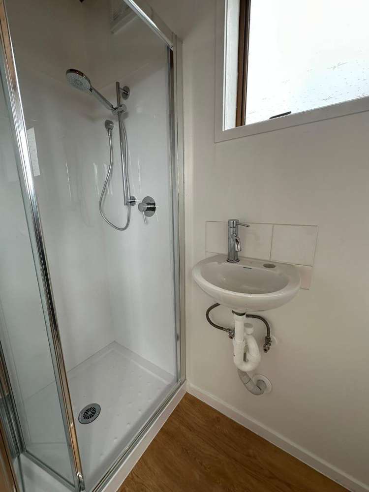 5b Himalaya Crescent 1708_12