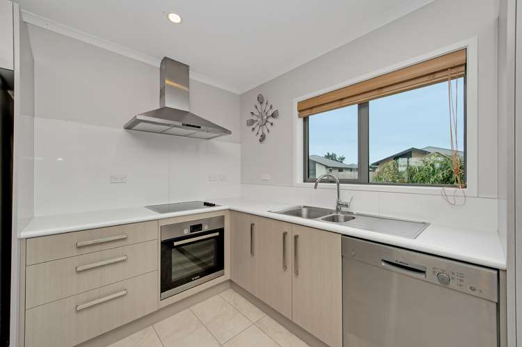 11/11 Errol Close Burbush_1