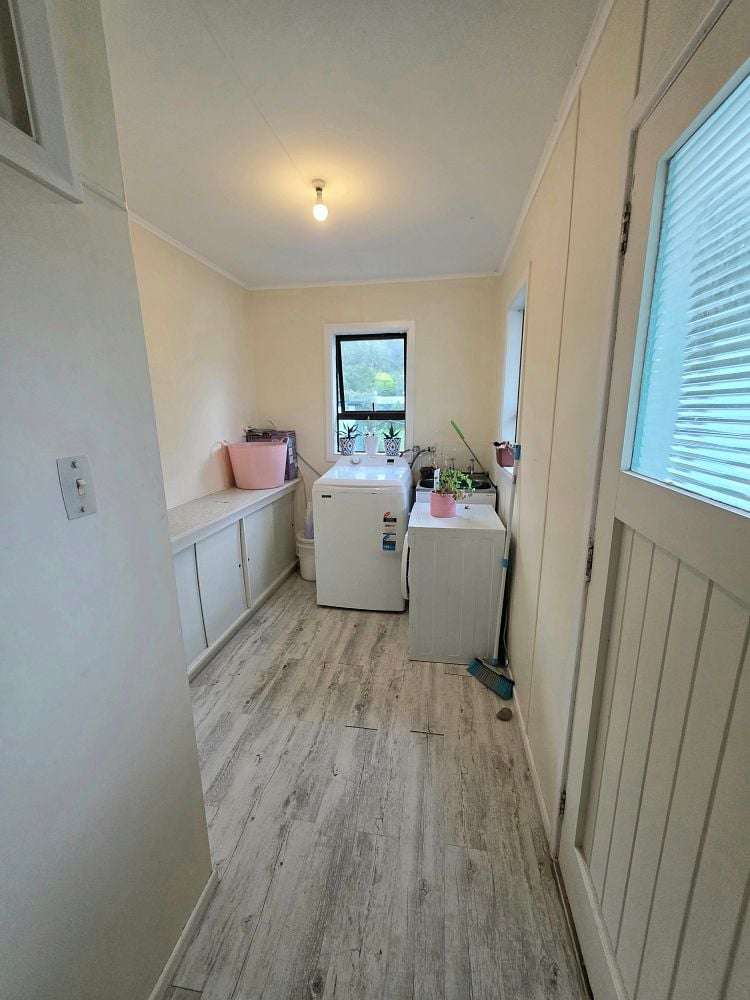 27 Wainuiomata Road Wainuiomata_10