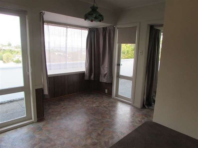 5 Barker Rise Northcross_13