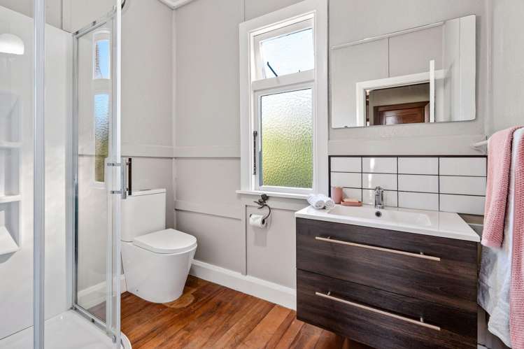 64 Stanley Crescent Beachville_11