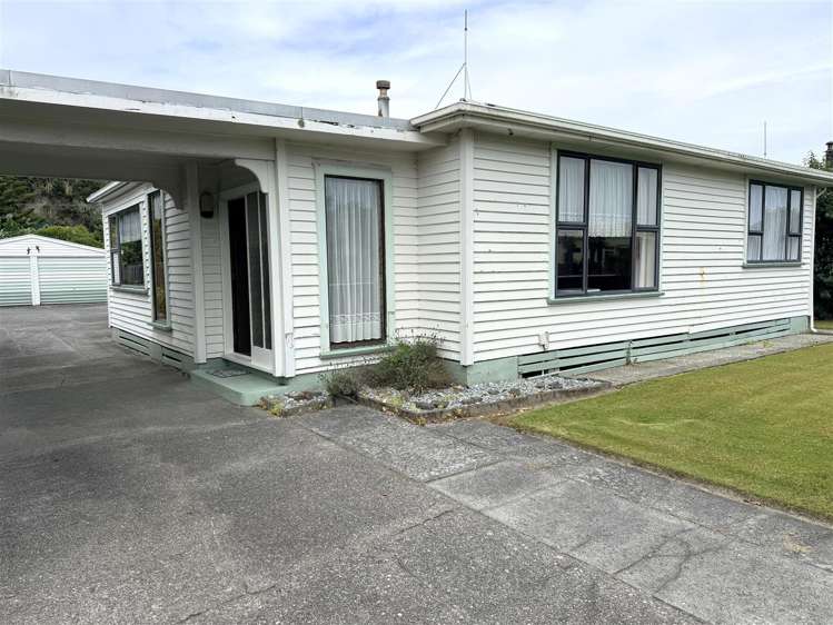 218 Sewell Street Hokitika_1