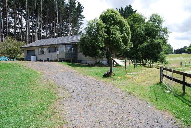 1027c Highway 22 Pukekawa_1