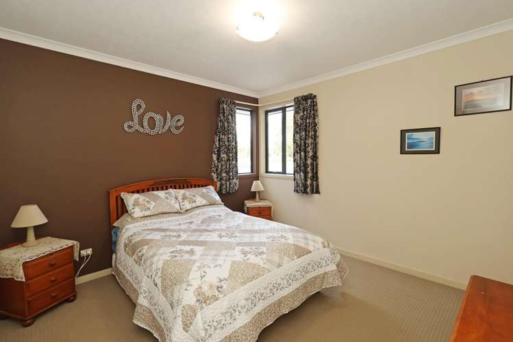 203 Pomona Road East Makarewa_17