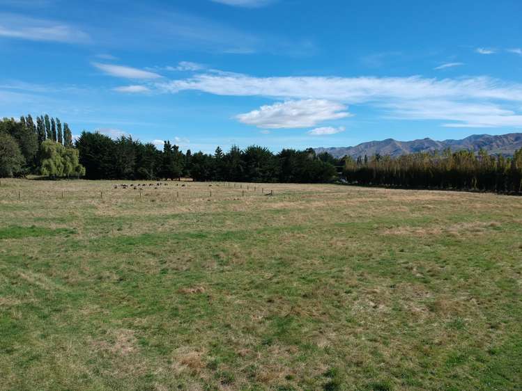 Earthquake Road Duntroon_2