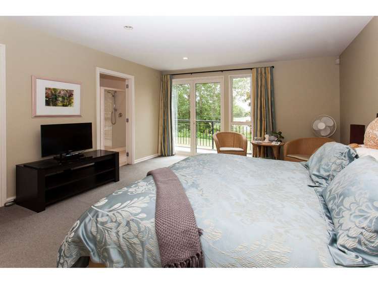 8 Clearwater Avenue Northwood_13