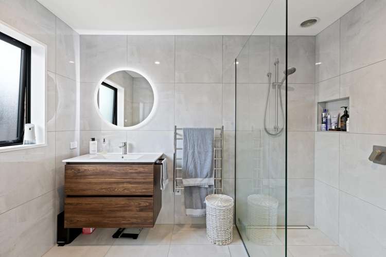 3 Picadilly Avenue Casebrook_13