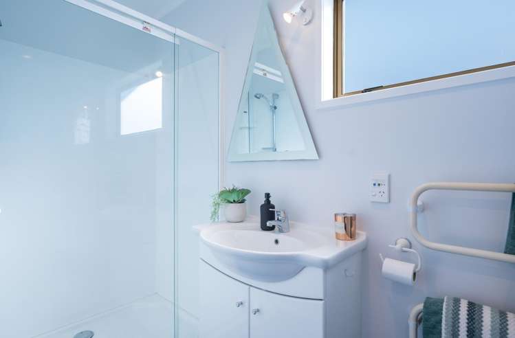 18 Coster Street Enner Glynn_16