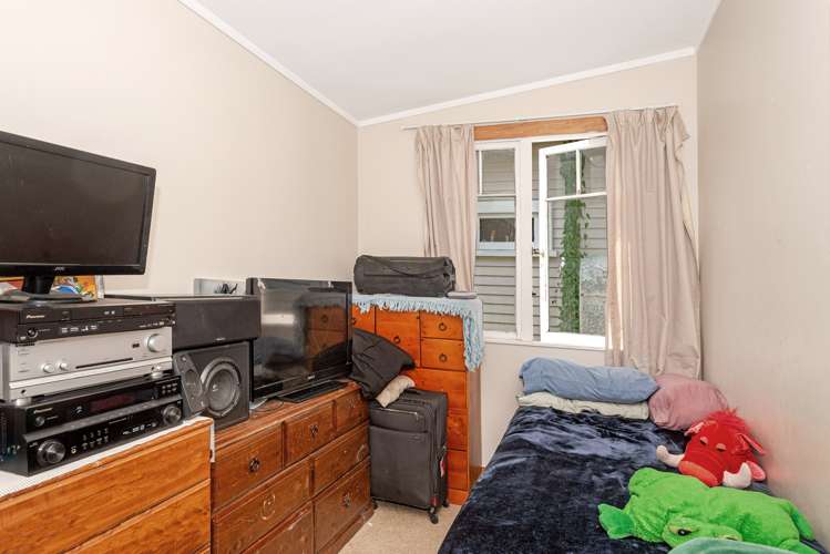 12 De Lautour Road Kaiti_10