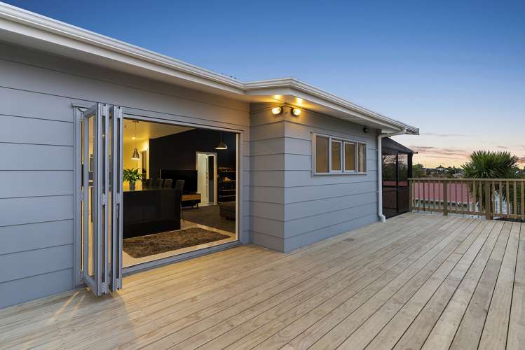 10 Dundas Place Henderson_18