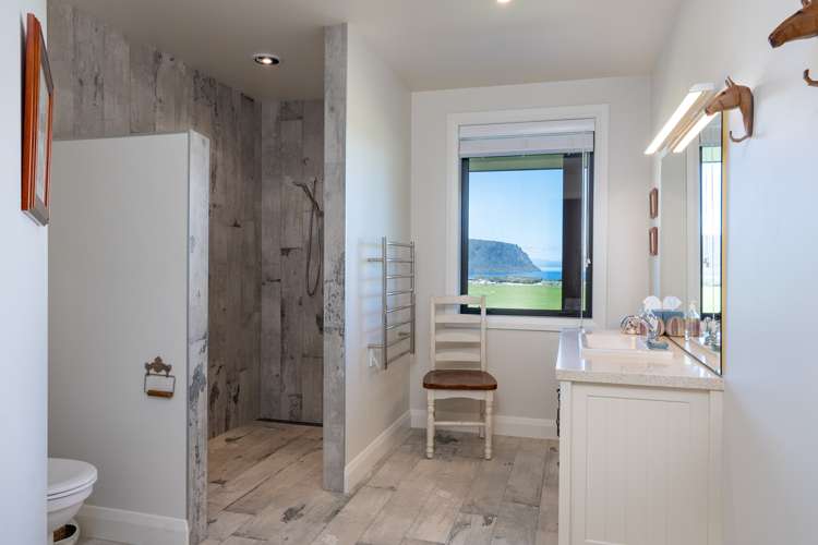 18 Kahikatea Drive Kinloch_16