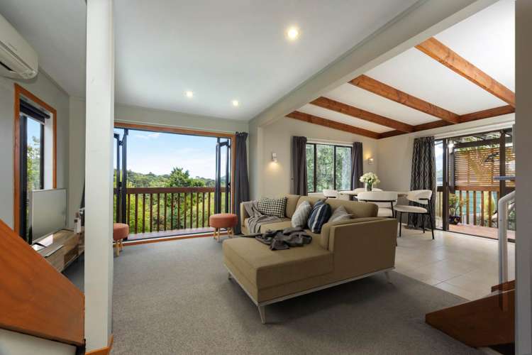 1111 Huia Road Huia_3