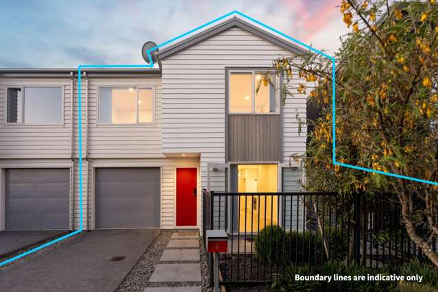 Townhouse with Private Yard