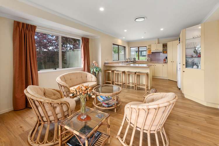 38 Owhatiura Drive Lynmore_3