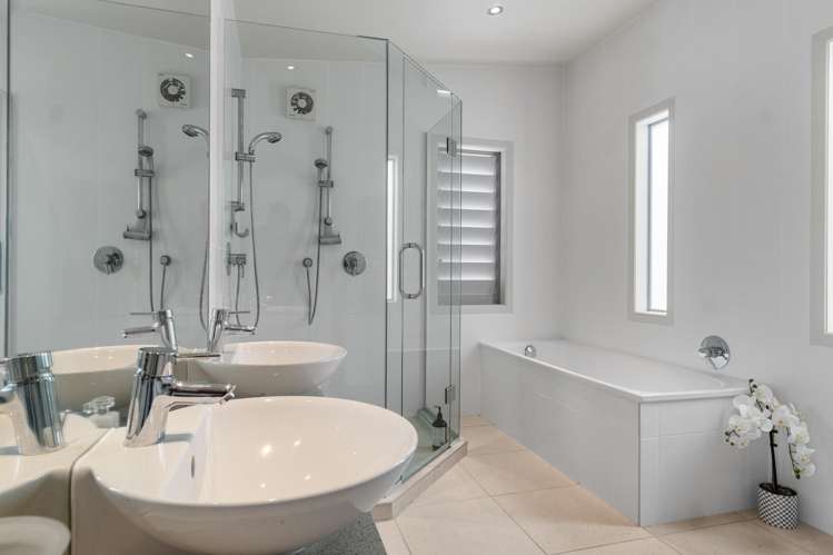 163A Paritai Drive Orakei_28