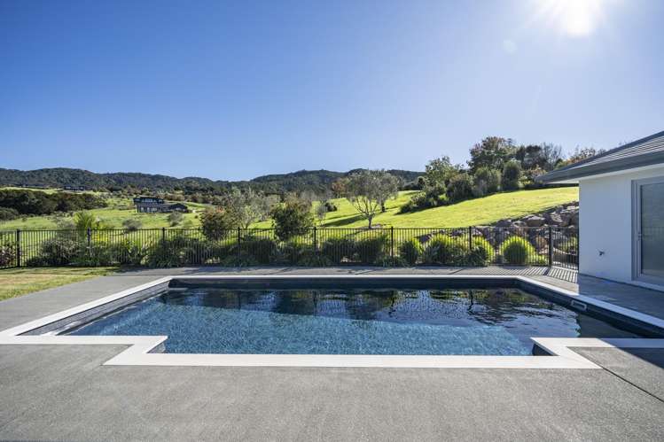 53 Robert Hastie Drive_2