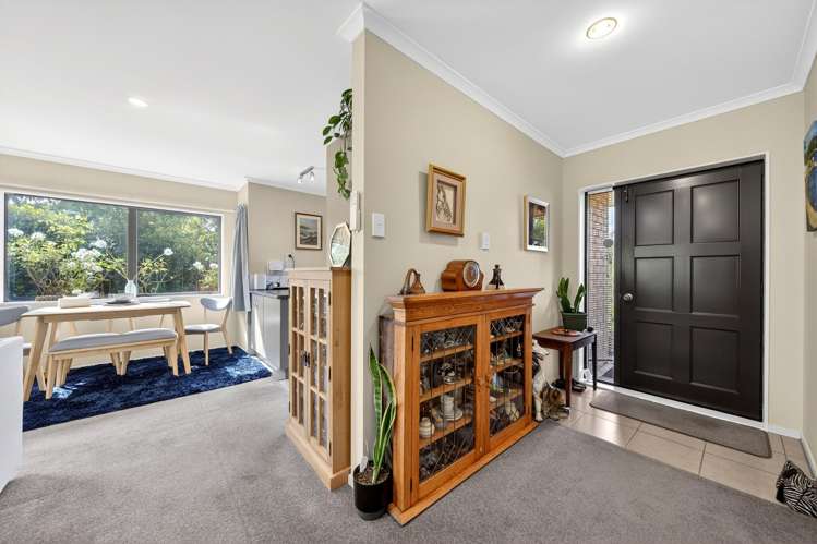 1a Daffodil Grove Carterton_11