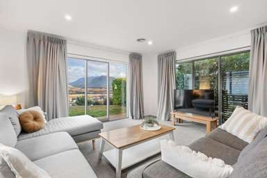 3 Shipton Court_3