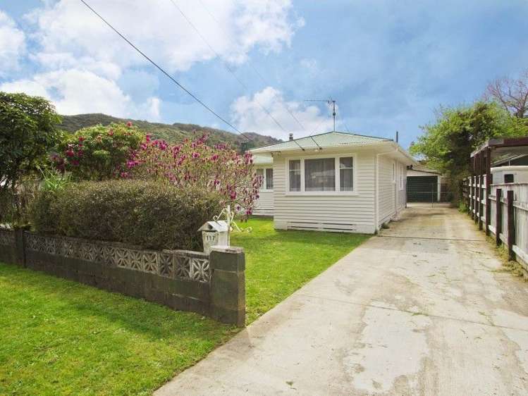 117 Hine Road Wainuiomata_13