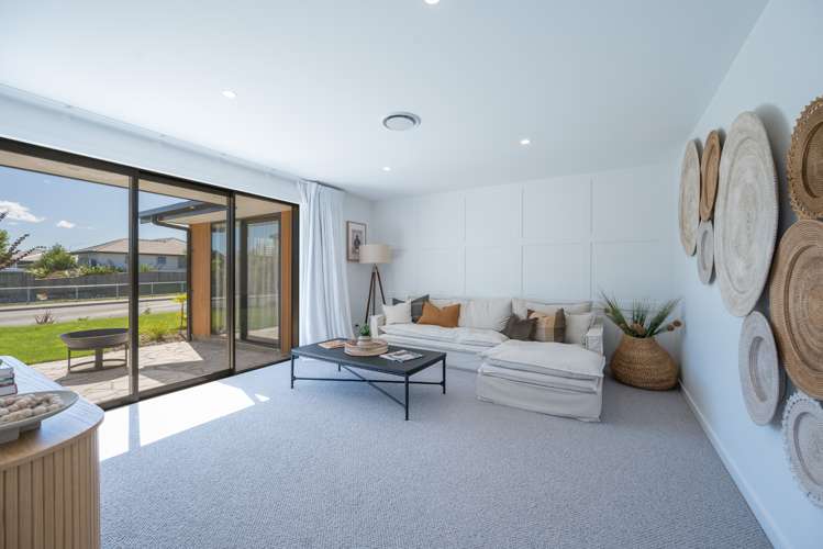 1 Hallmark Drive Hope_15