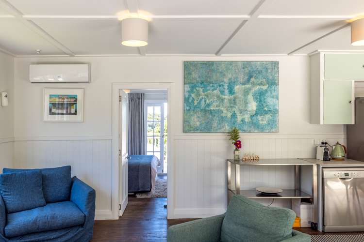 70 Queens Drive Oneroa_37