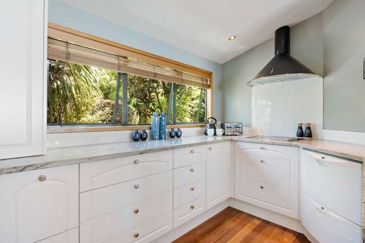 1/835 Beach Road Browns Bay_10