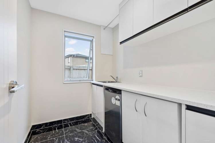 141 Tiriwa Drive Massey_11