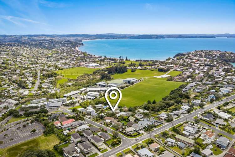 12 Delshaw Avenue Stanmore Bay_3