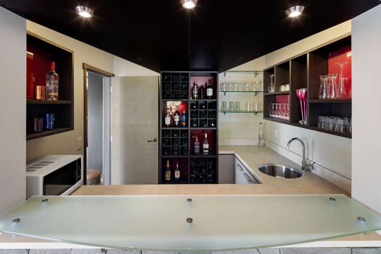 1025 River Road Queenwood_23