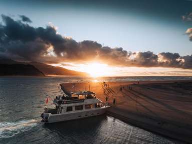 Wahinemoe - Raglan Boat Charters_2