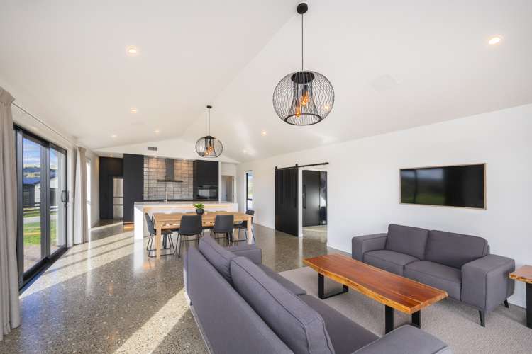 3 Castlebridge Lane Aokautere_14